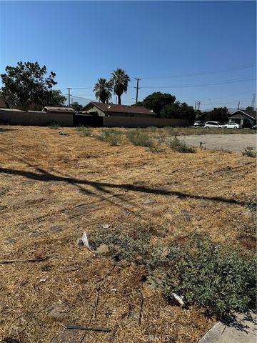 233 La Cadena Drive, Colton, CA 92324