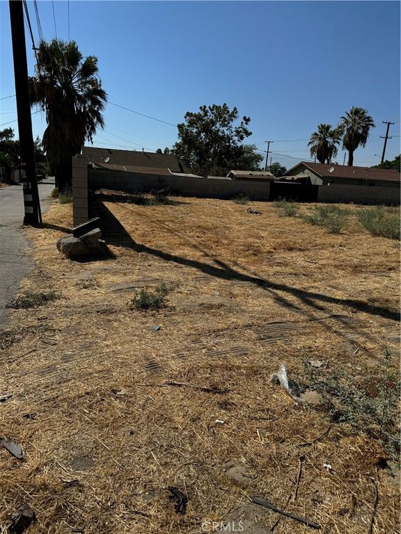 233 La Cadena Drive, Colton, CA 92324