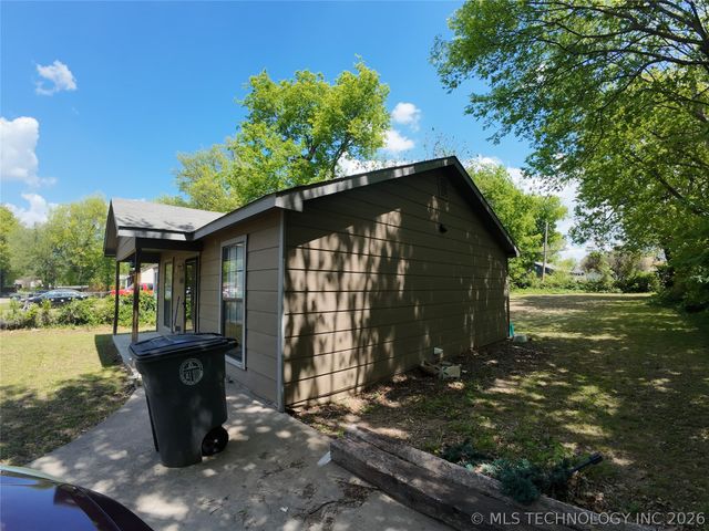 2115 N Rockford Avenue, Tulsa, OK 74106