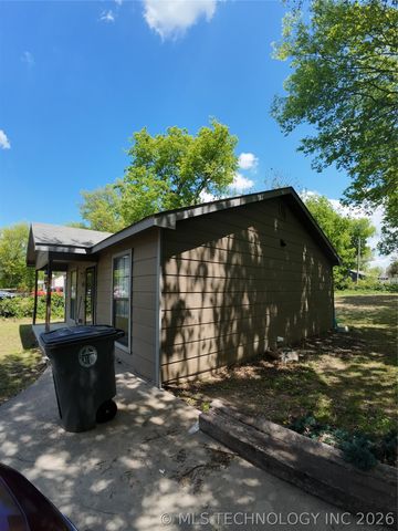 2115 N Rockford Avenue, Tulsa, OK 74106
