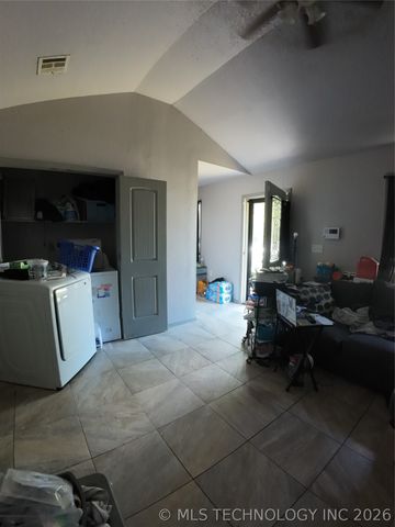 2115 N Rockford Avenue, Tulsa, OK 74106