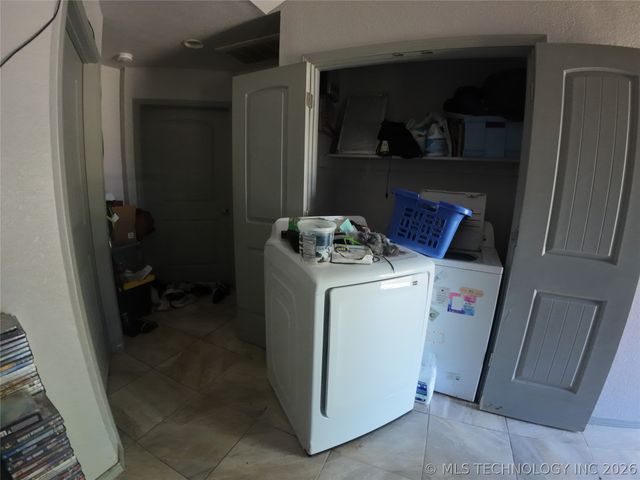 2115 N Rockford Avenue, Tulsa, OK 74106