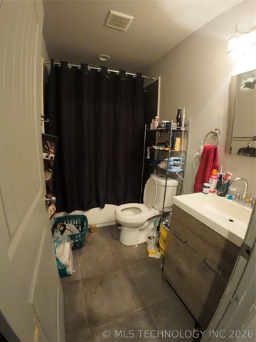 2115 N Rockford Avenue, Tulsa, OK 74106