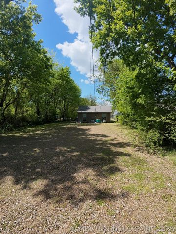 2115 N Rockford Avenue, Tulsa, OK 74106