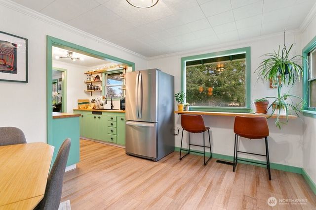 733 Eden Road W, Bremerton, WA 98312