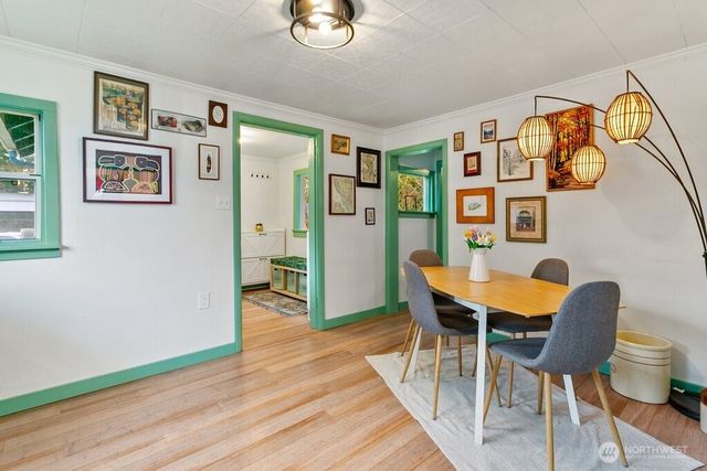 733 Eden Road W, Bremerton, WA 98312