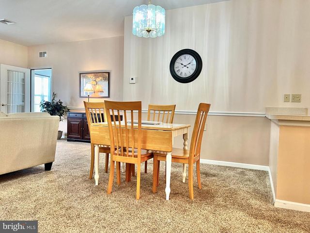 155 HEARTHSTONE LN, Lebanon, PA 17042