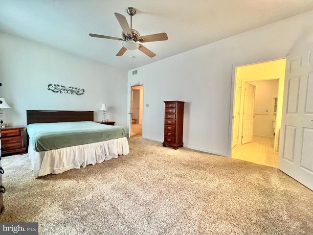 155 HEARTHSTONE LN, Lebanon, PA 17042