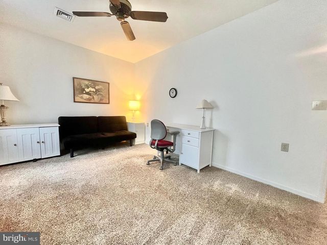 155 HEARTHSTONE LN, Lebanon, PA 17042