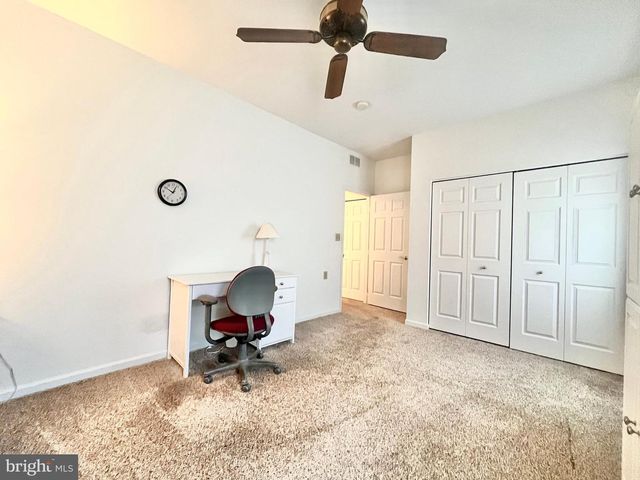 155 HEARTHSTONE LN, Lebanon, PA 17042