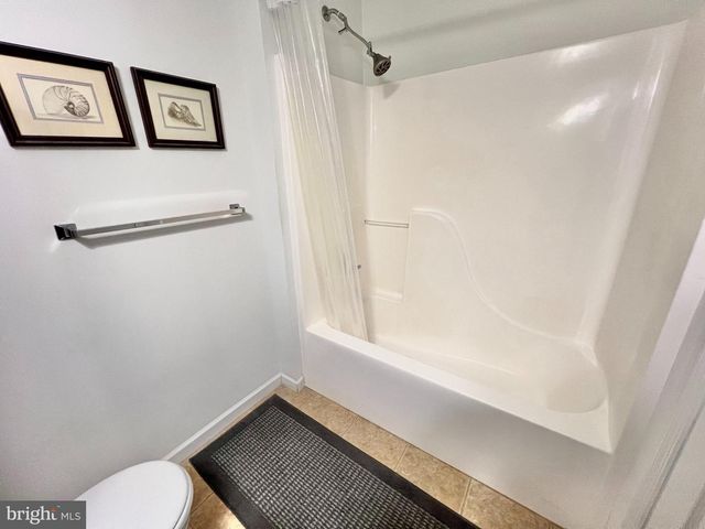 155 HEARTHSTONE LN, Lebanon, PA 17042