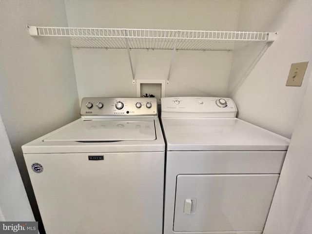 155 HEARTHSTONE LN, Lebanon, PA 17042