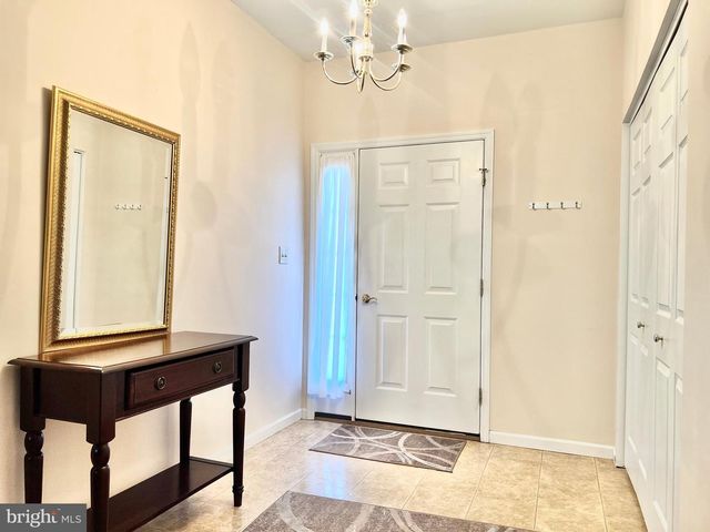 155 HEARTHSTONE LN, Lebanon, PA 17042