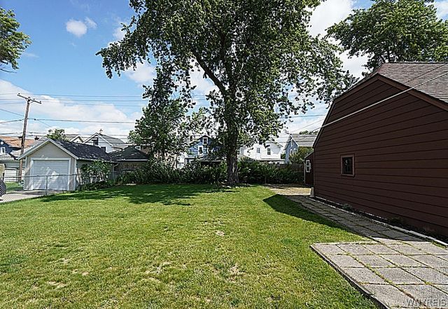 40 Kenton Road, Tonawanda, NY 14217