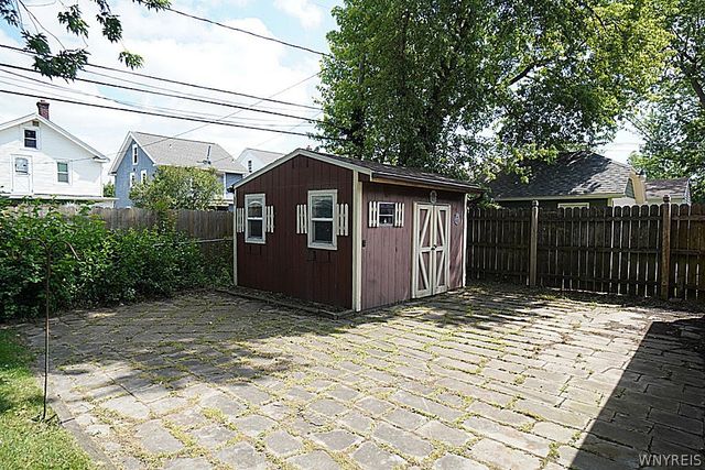 40 Kenton Road, Tonawanda, NY 14217