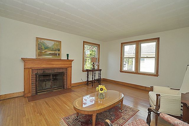 40 Kenton Road, Tonawanda, NY 14217
