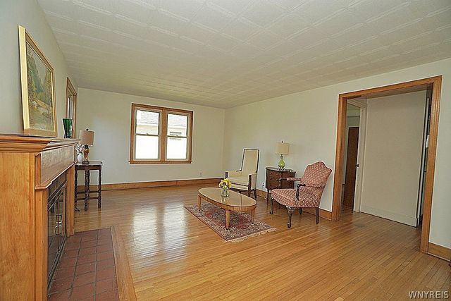 40 Kenton Road, Tonawanda, NY 14217
