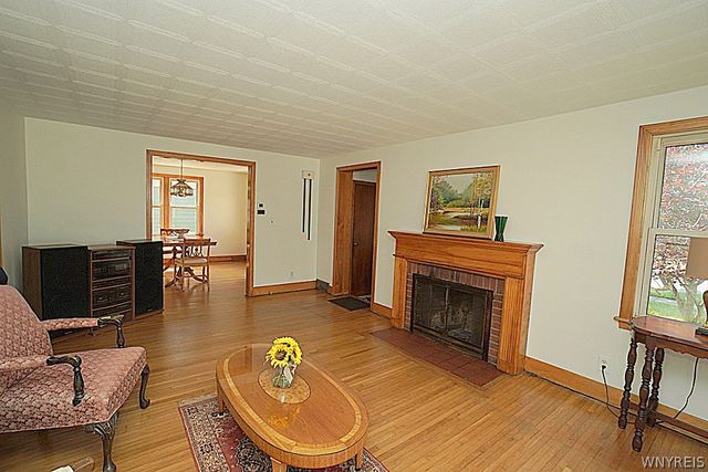 40 Kenton Road, Tonawanda, NY 14217