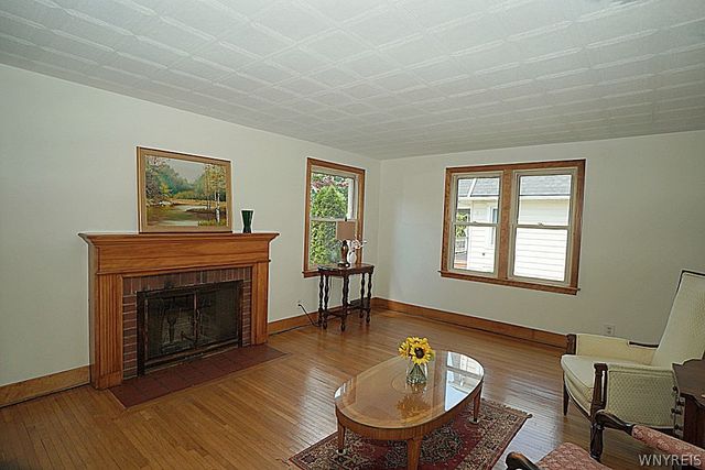 40 Kenton Road, Tonawanda, NY 14217