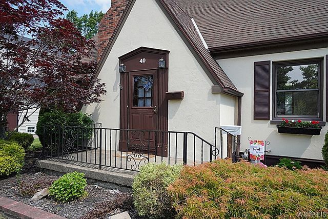 40 Kenton Road, Tonawanda, NY 14217