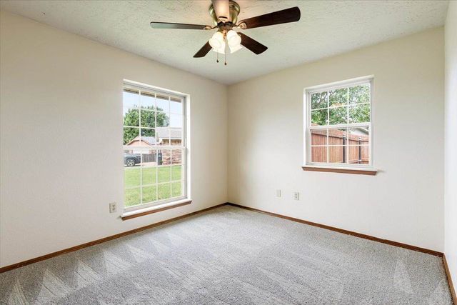 107 SE Tattershall Way, Lawton, OK 73501