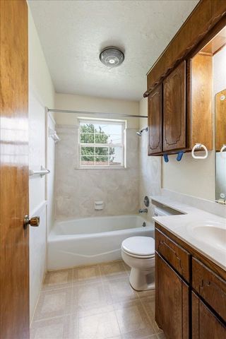 107 SE Tattershall Way, Lawton, OK 73501