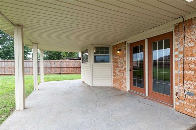 107 SE Tattershall Way, Lawton, OK 73501