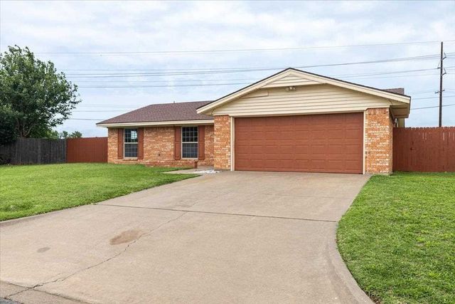 107 SE Tattershall Way, Lawton, OK 73501