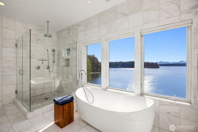 6783 NE Bergman Road, Bainbridge Island, WA 98110