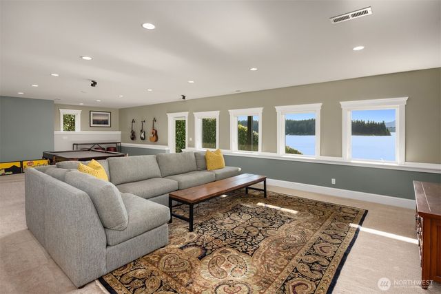 6783 NE Bergman Road, Bainbridge Island, WA 98110