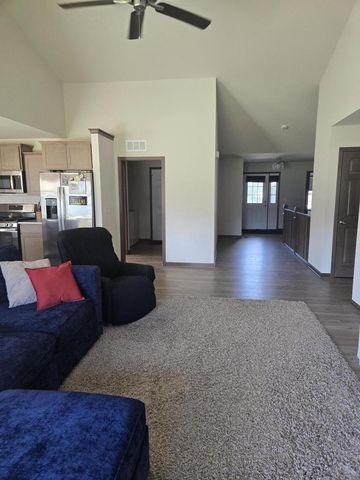 5229 Briarwood CIRCLE, Racine, WI 53402