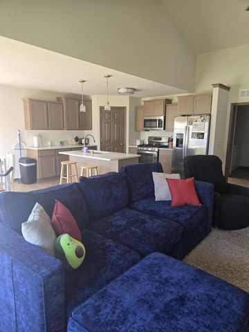 5229 Briarwood CIRCLE, Racine, WI 53402