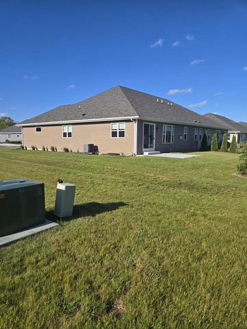 5229 Briarwood CIRCLE, Racine, WI 53402