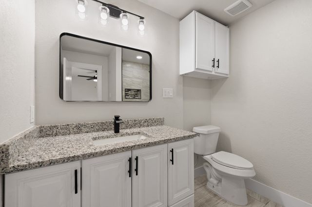 647 Evelyn Lane, Burleson, TX 76028