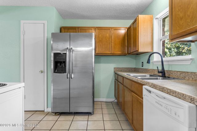 57 Opal Cove, Gulfport, MS 39503