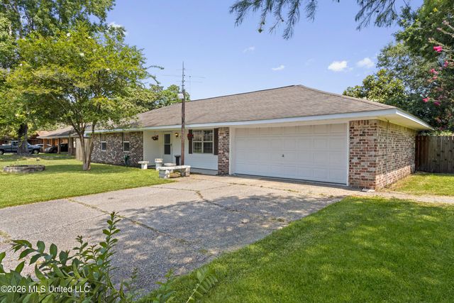 57 Opal Cove, Gulfport, MS 39503