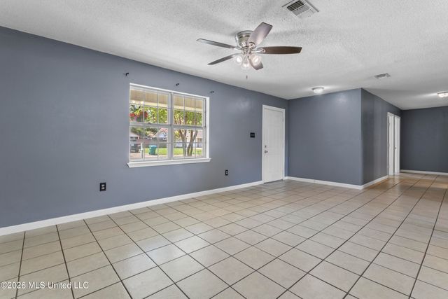 57 Opal Cove, Gulfport, MS 39503