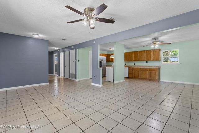 57 Opal Cove, Gulfport, MS 39503