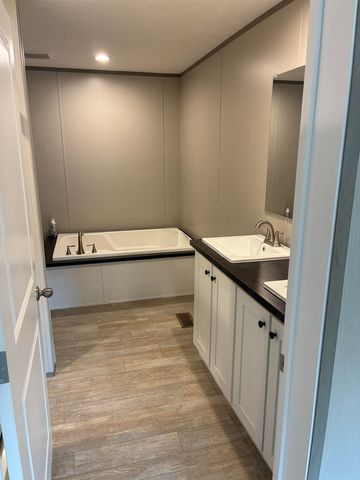2252 Starduster Ln., Little River, SC 29566
