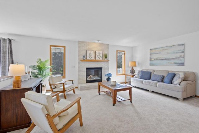 1014 Perry Parkway, Oregon, WI 53575