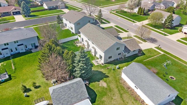 1014 Perry Parkway, Oregon, WI 53575