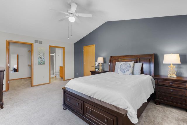 1014 Perry Parkway, Oregon, WI 53575