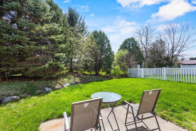 1014 Perry Parkway, Oregon, WI 53575