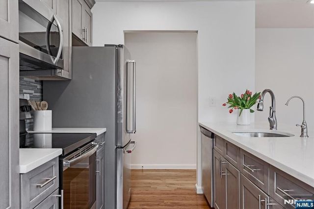 364 E Ridgewood Avenue 6, Ridgewood, NJ 07450