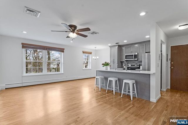 364 E Ridgewood Avenue 6, Ridgewood, NJ 07450