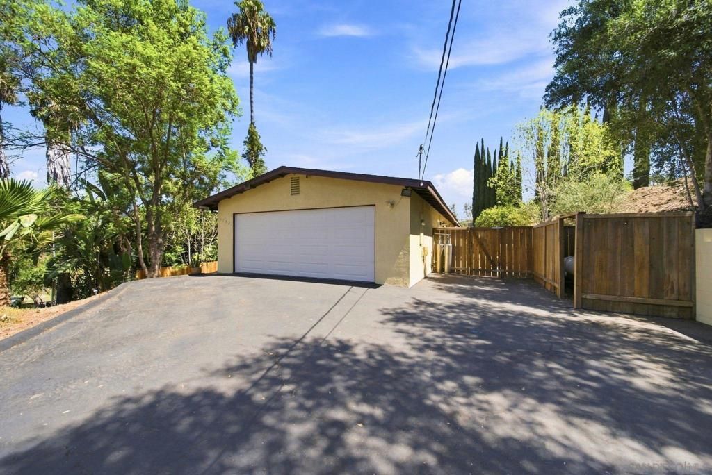 1752 N Ash St., Escondido, CA 92027 — photo 2
