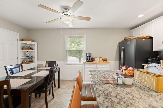 100 Saratoga Circle, Richmond, KY 40475