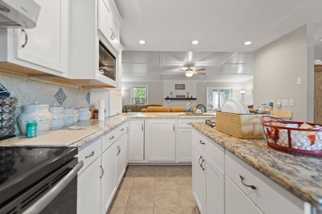 100 Saratoga Circle, Richmond, KY 40475
