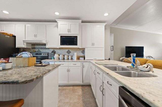 100 Saratoga Circle, Richmond, KY 40475