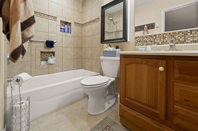 100 Saratoga Circle, Richmond, KY 40475
